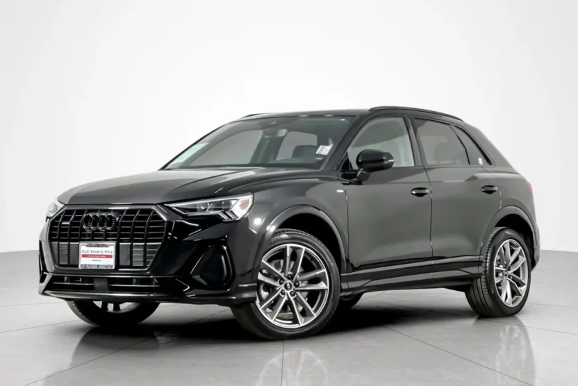 2025 Audi Q3 S line Premium 45 TFSI photo 1