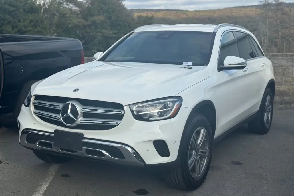 2022 Mercedes Benz GLC 300 4MATIC photo 1