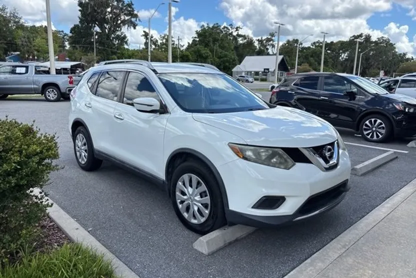 2016 Nissan Rogue S photo 1