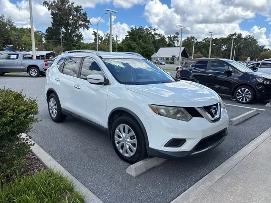 2016 Nissan Rogue S photo 1