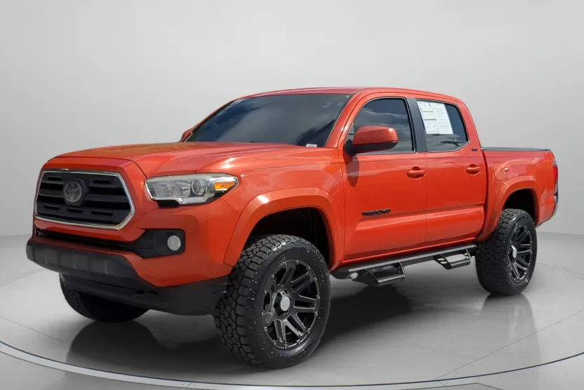 2018 Toyota Tacoma SR5 V6 photo 1