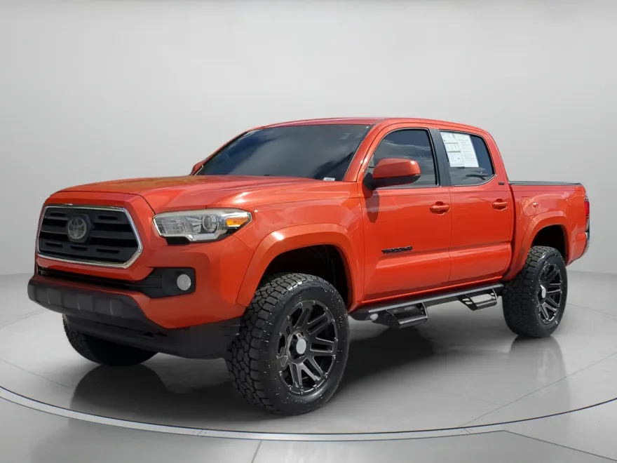 2018 Toyota Tacoma SR5 V6 photo 1