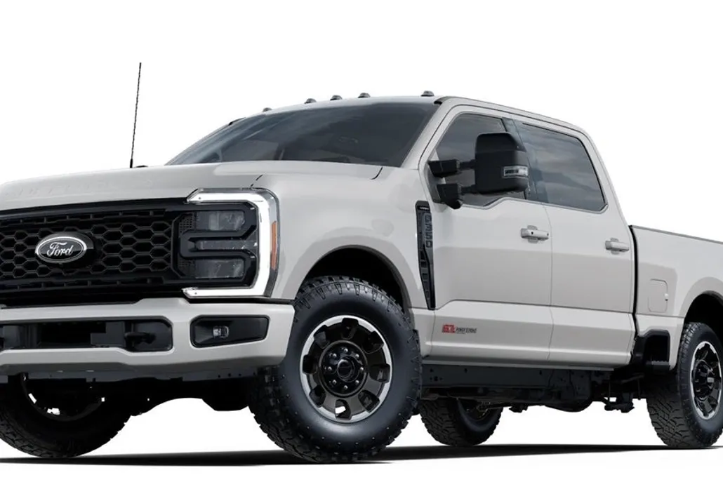 2025 Ford F-350 Lariat photo 1