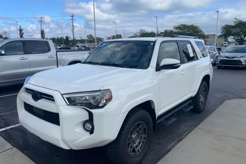 2020 Toyota 4Runner TRD Off-Road Premium photo 1