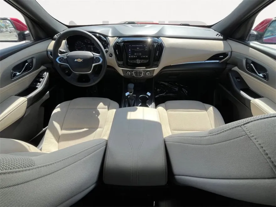 2023 Chevrolet Traverse Cloth photo 1
