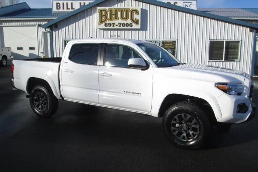 2023 Toyota Tacoma SR5 photo 1