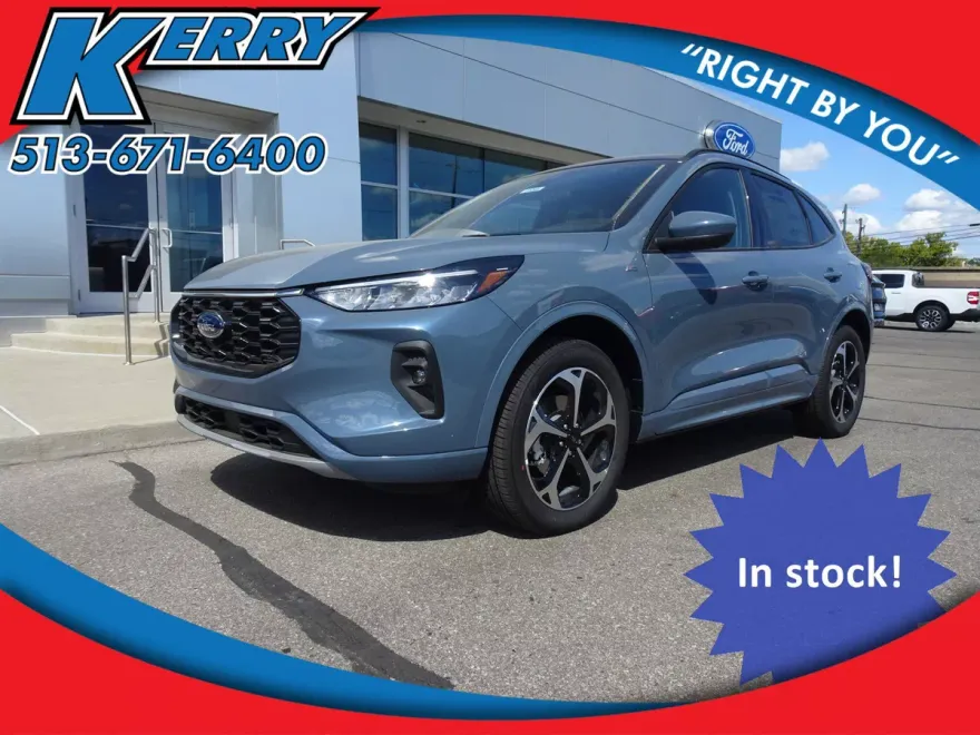 2024 Ford Escape ST-Line Select photo 1
