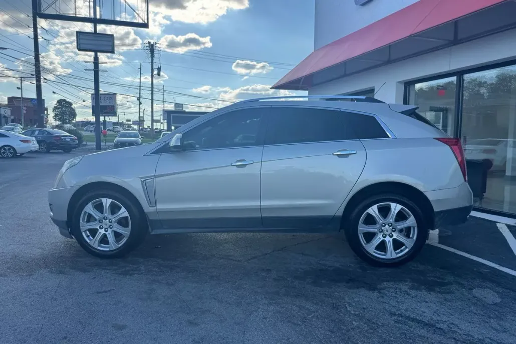 2016 Cadillac SRX Performance photo 1