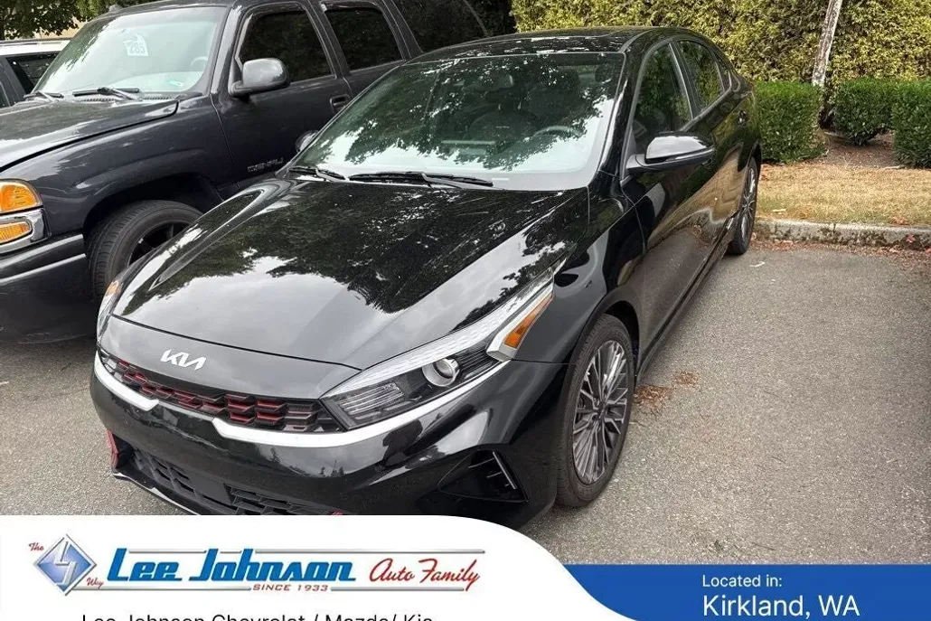 2023 Kia Forte GT-Line photo 1