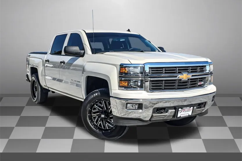 2014 Chevrolet Silverado 1500 LT photo 1