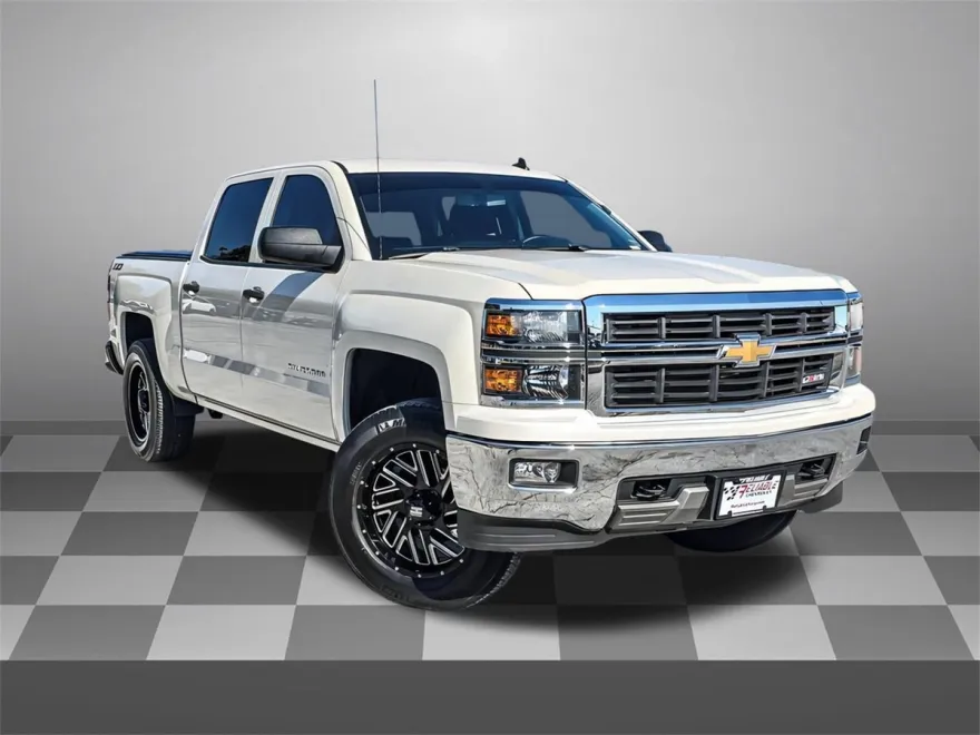 2014 Chevrolet Silverado 1500 LT photo 1