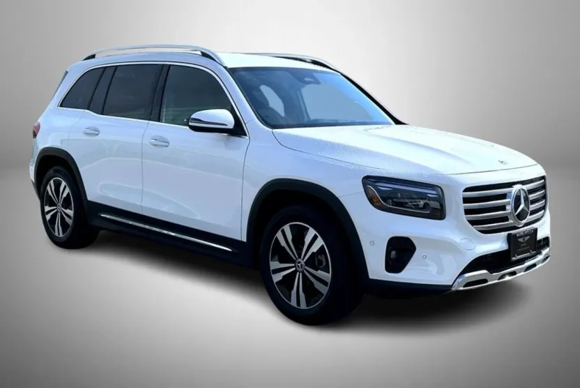 2024 Mercedes Benz GLB 250 photo 1