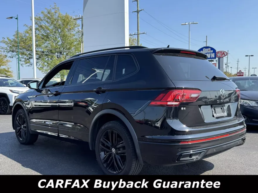2022 Volkswagen Tiguan SE R-Line Black photo 1