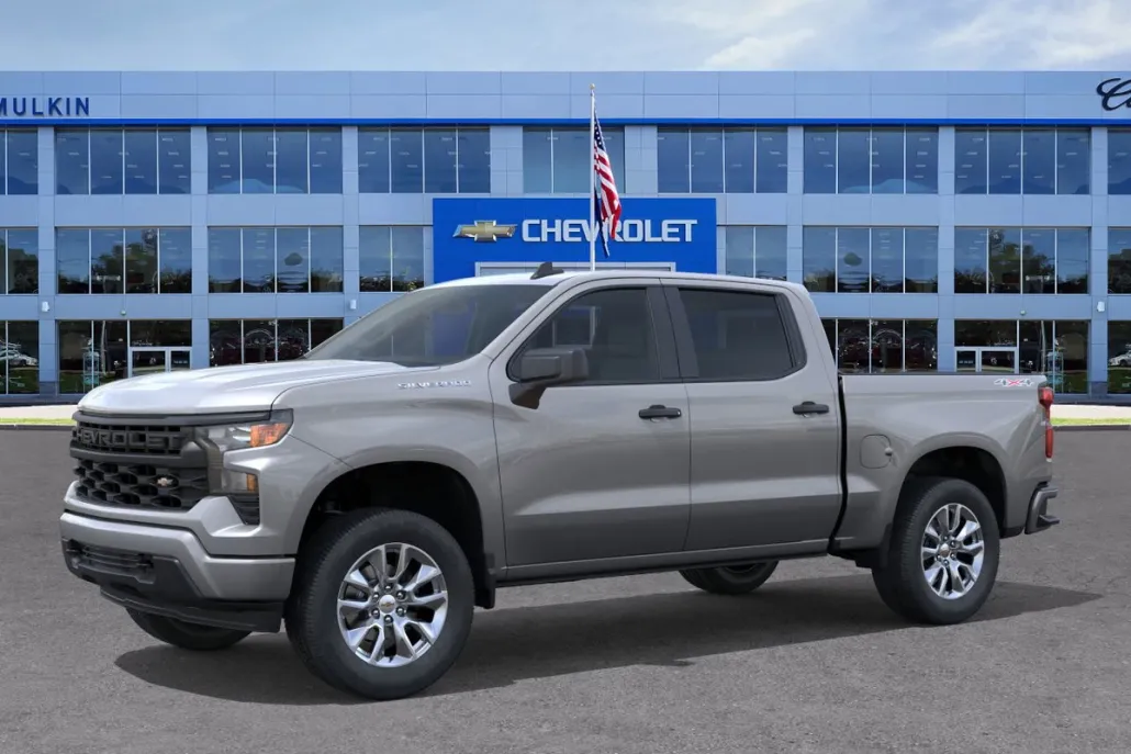 2025 Chevrolet Silverado 1500 Custom photo 1