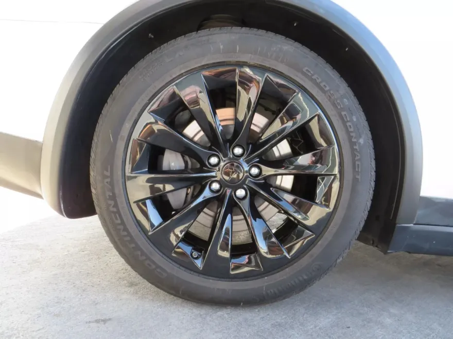 2017 Tesla Model X 100D photo 46