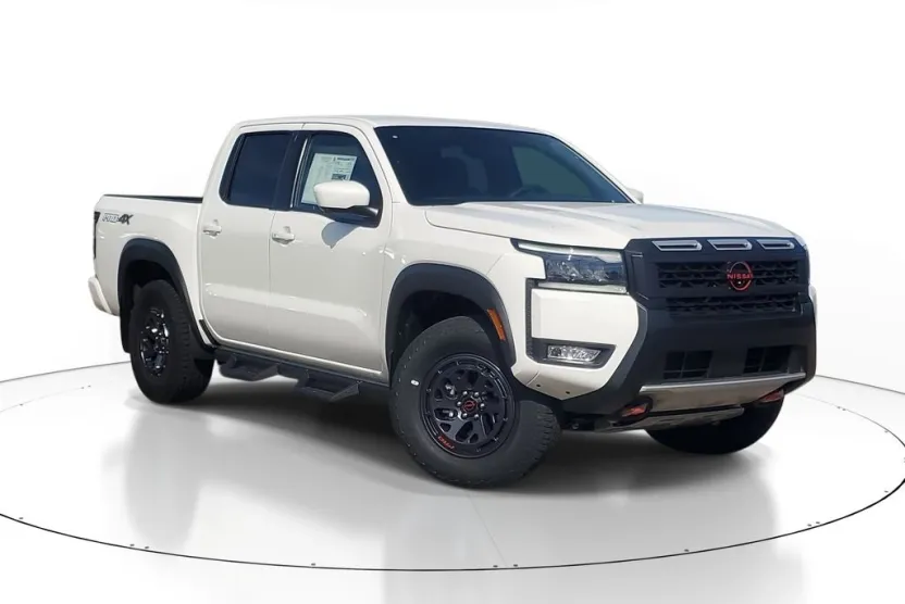 2026 Nissan Frontier Crew Cab PRO-4X photo 1