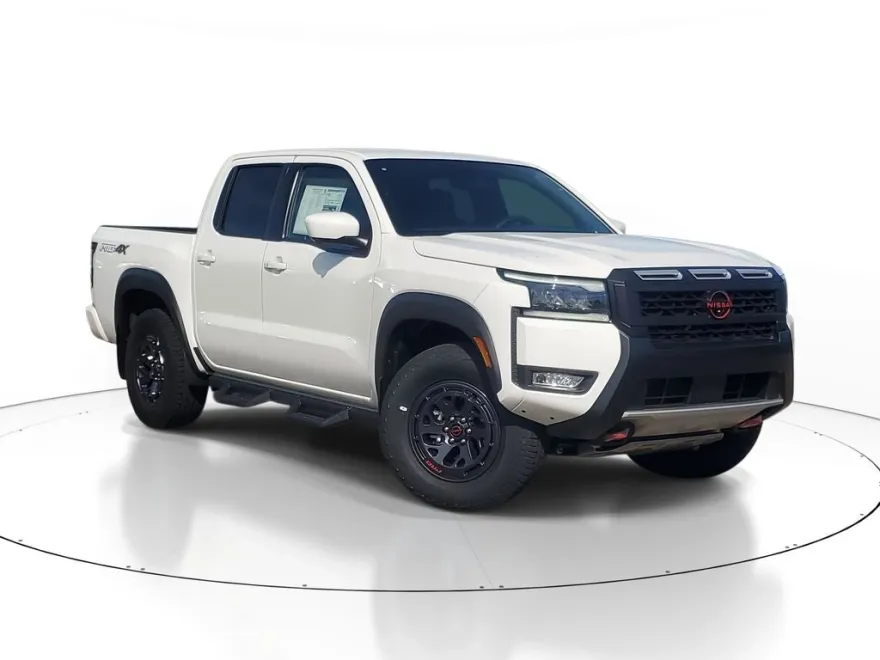 2026 Nissan Frontier Crew Cab PRO-4X photo 1