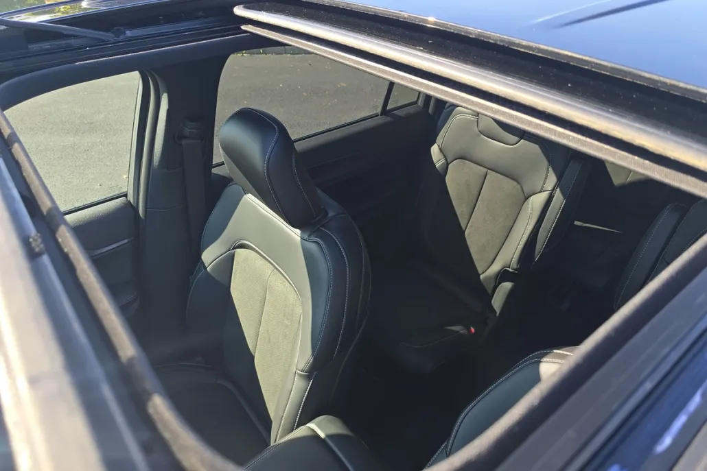 2025 Jeep Grand Cherokee Altitude photo 1