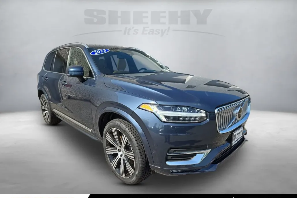 2023 Volvo XC90 Ultimate photo 1