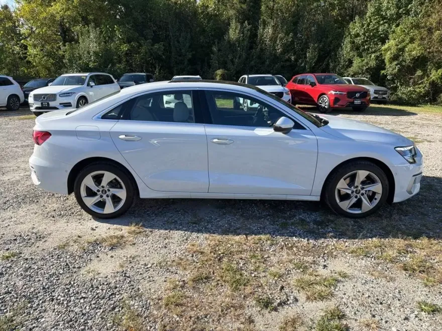 2024 Audi A3 40 Premium Plus photo 1