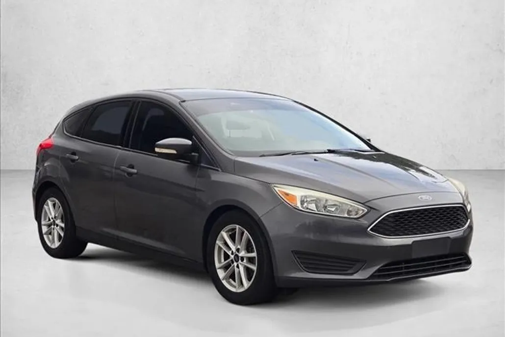 2015 Ford Focus SE photo 1