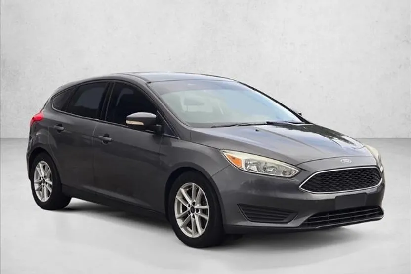 2015 Ford Focus SE photo 1