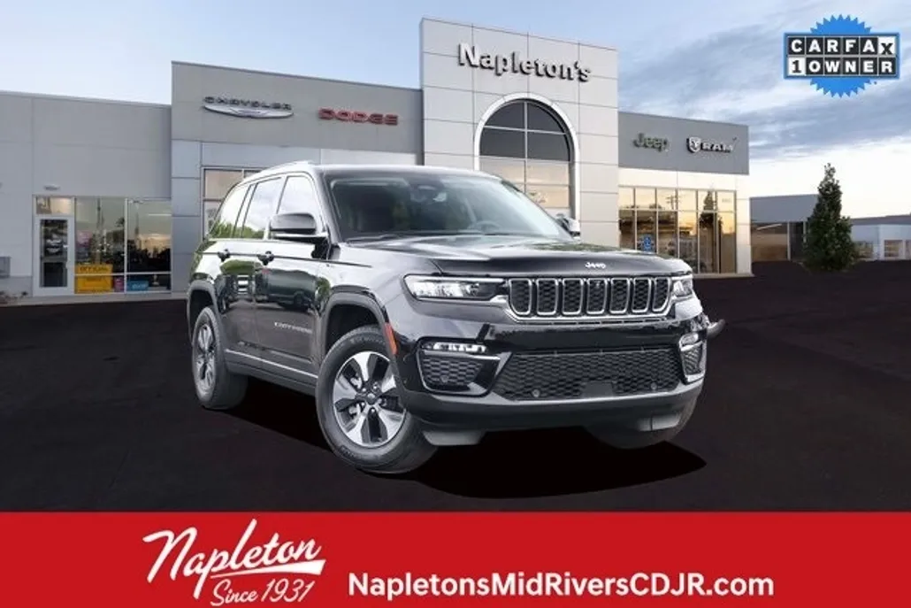 2023 Jeep Cherokee 4xe Base photo 1