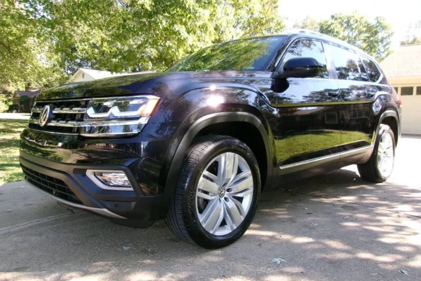 2019 Volkswagen Atlas V6 SEL photo 1