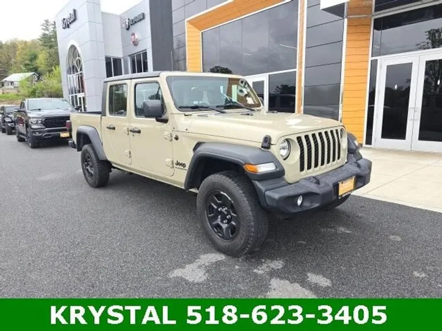 2020 Jeep Gladiator Sport photo 1