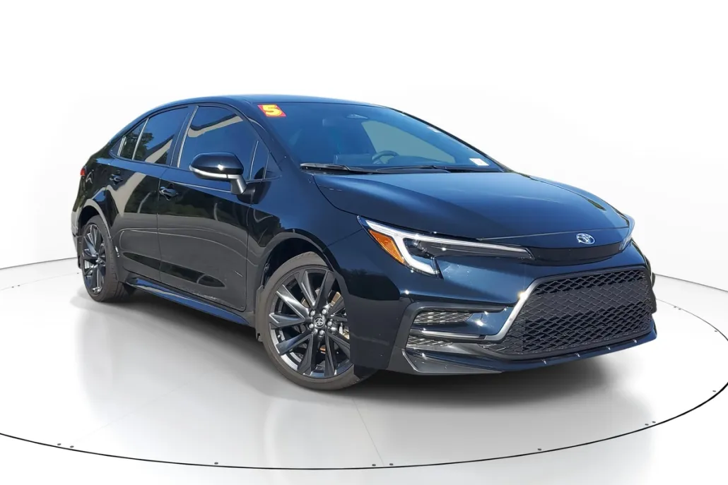 2025 Toyota Corolla SE photo 1
