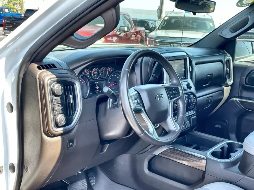 2021 Chevrolet Silverado 1500 LT Trail Boss photo 1