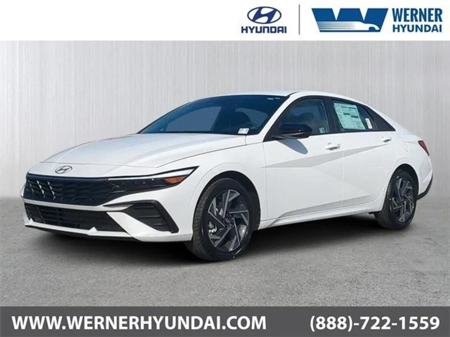 2025 Hyundai Elantra SEL Sport photo 1