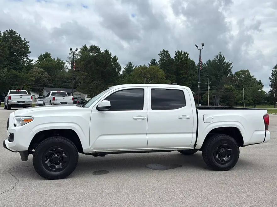 2020 Toyota Tacoma SR photo 1