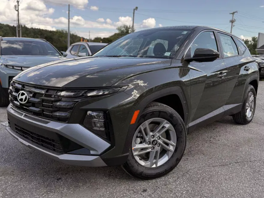 2025 Hyundai Tucson SE photo 1