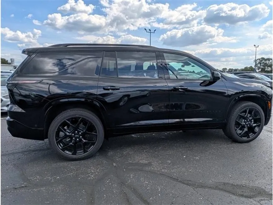 2026 Chevrolet Traverse RS photo 1