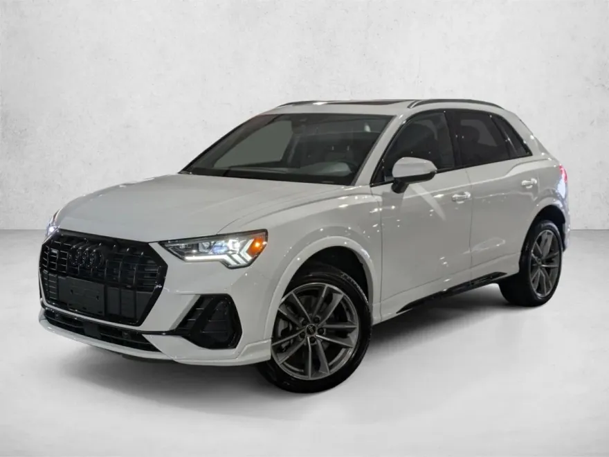 2025 Audi Q3 45 TFSI S line Premium photo 1