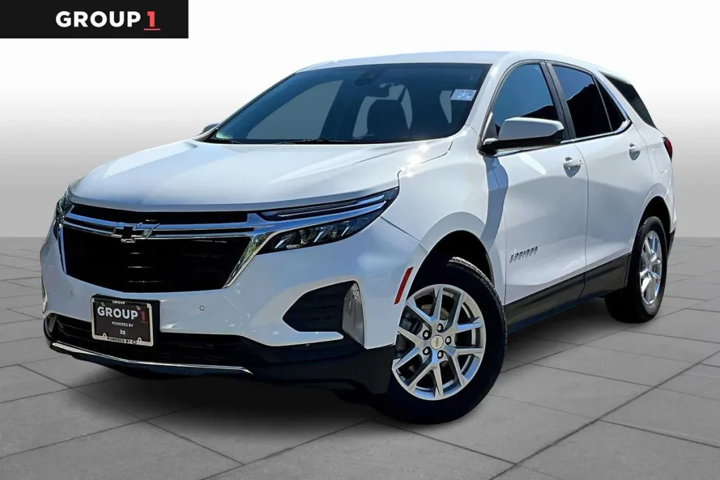 2022 Chevrolet Equinox LT photo 1