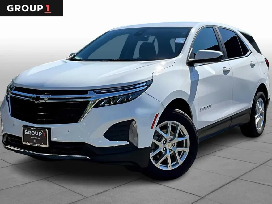 2022 Chevrolet Equinox LT photo 1