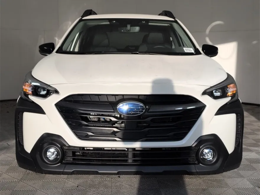 2025 Subaru Outback Premium photo 1