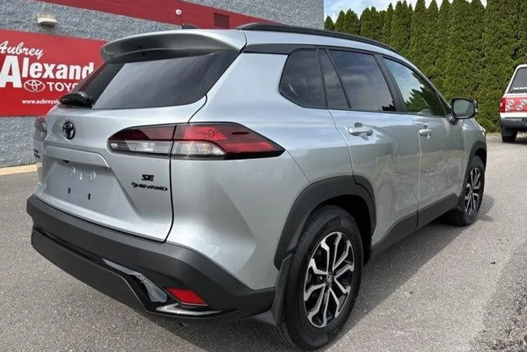 2026 Toyota Corolla Cross SE photo 1