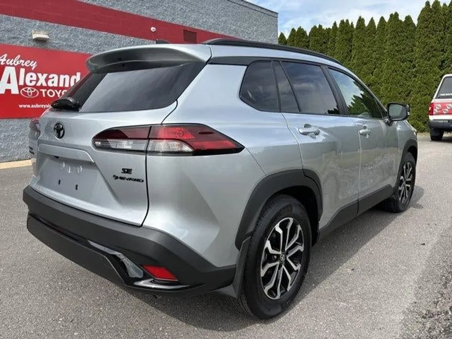2026 Toyota Corolla Cross SE photo 1