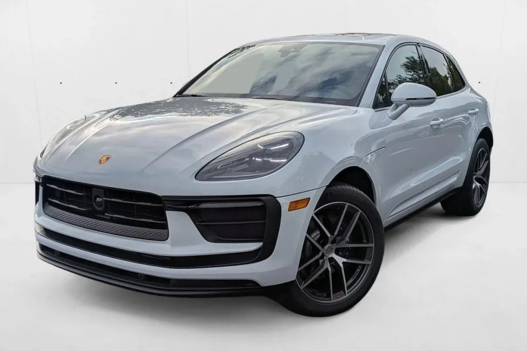 2025 Porsche Macan S photo 1