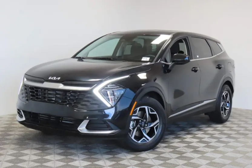 2024 Kia Sportage LX photo 1