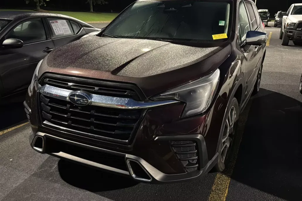 2023 Subaru Ascent Touring photo 1