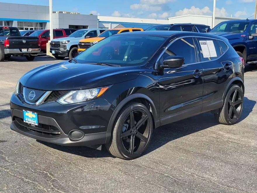 2019 Nissan Rogue Sport S photo 1