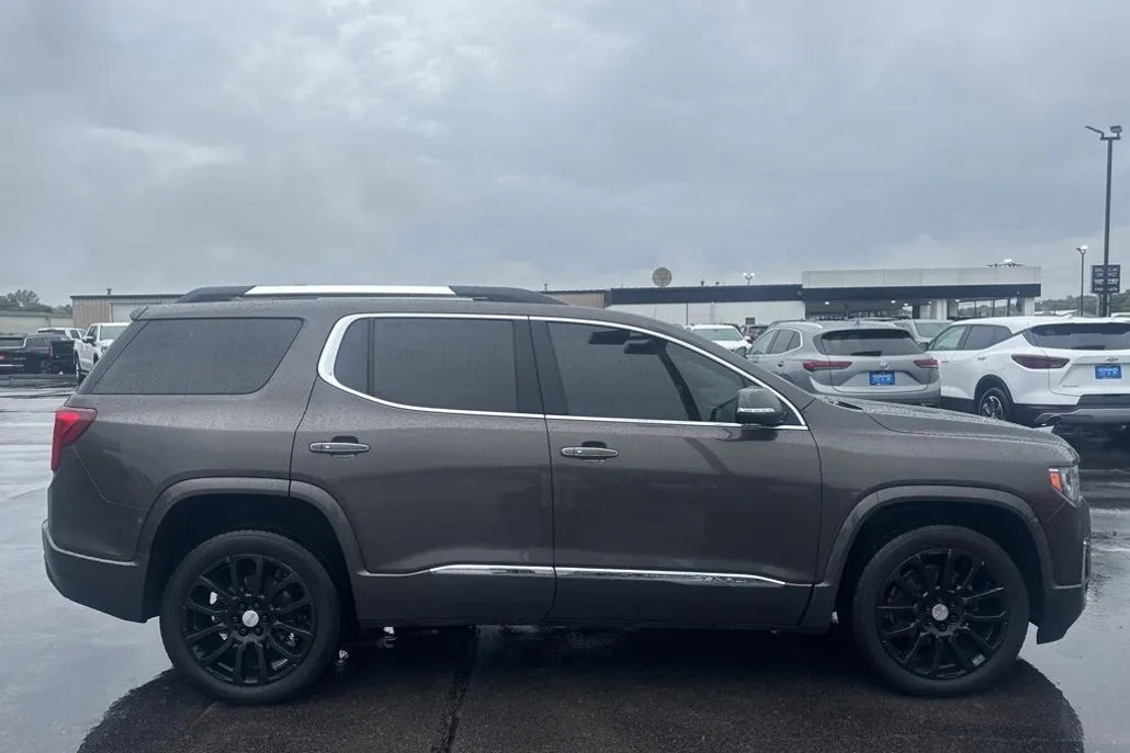 2020 Gmc Acadia Denali photo 1