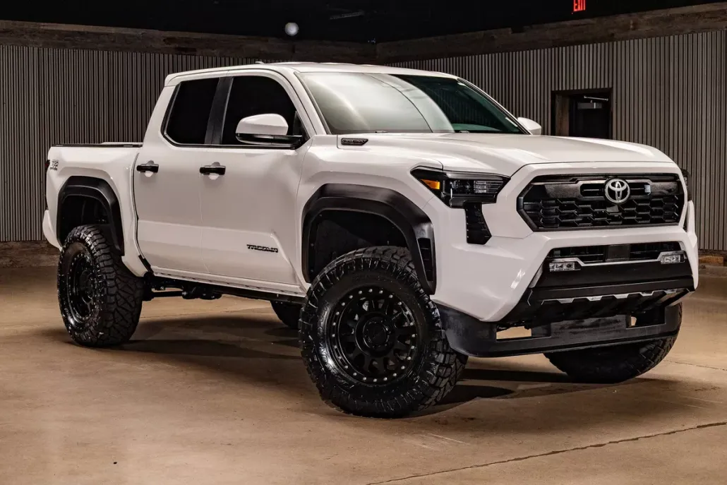 2025 Toyota Tacoma TRD Off-Road 4x4 Double Cab photo 1