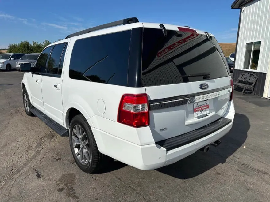 2017 Ford Expedition EL XLT photo 1
