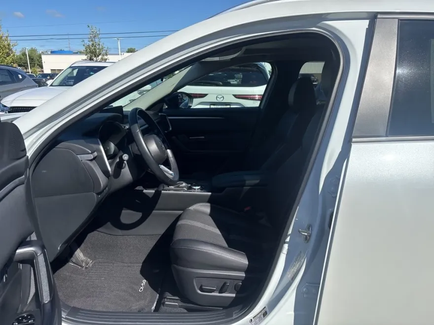 2023 Mazda CX-50 2.5 Preferred Plus photo 1