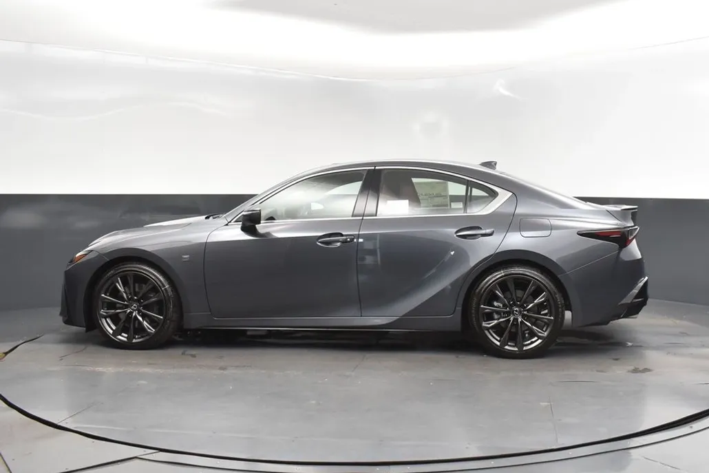 2025 Lexus IS 350 F SPORT photo 1